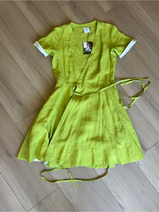 Son de Flor Dresses & Skirts - Son de flor linen wrap dress